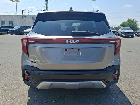 Used 2024 Kia Seltos SX AWD/4WD image 5