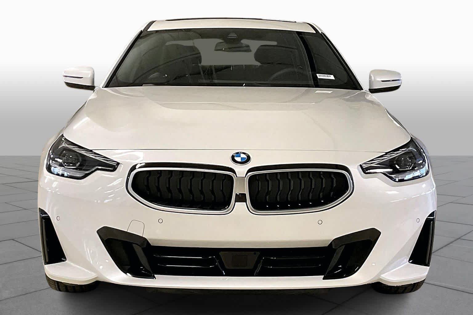 Used 2026 BMW 230i Coupe w/ Convenience Package RWD image 3