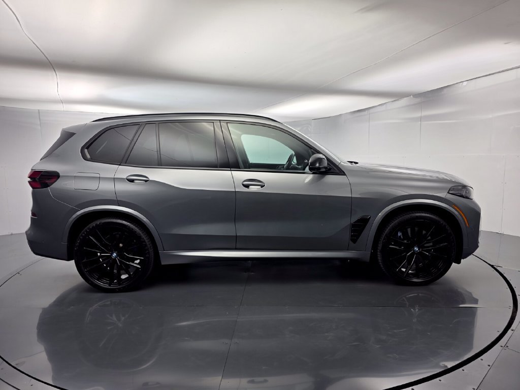 Certified 2024 BMW X5 M60i w/ Climate Comfort Package AWD/4WD image 3