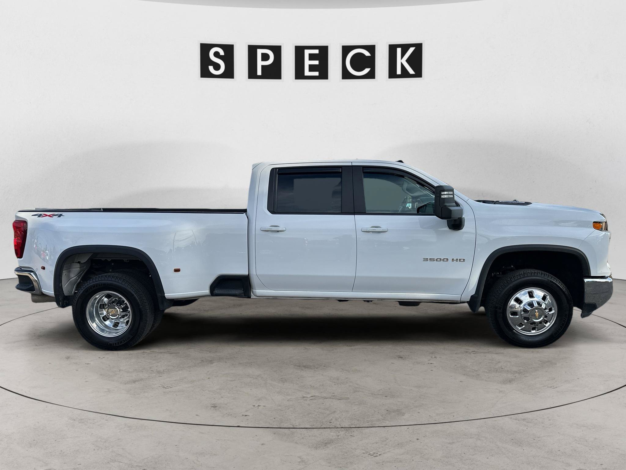 Used 2026 Chevrolet Silverado 3500 LT AWD/4WD image 6