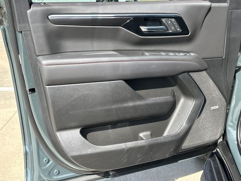 Certified 2025 Chevrolet Tahoe RST w/ Comfort Package AWD/4WD image 11