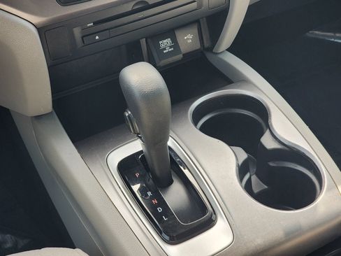 Used 2019 Honda Pilot LX image 16