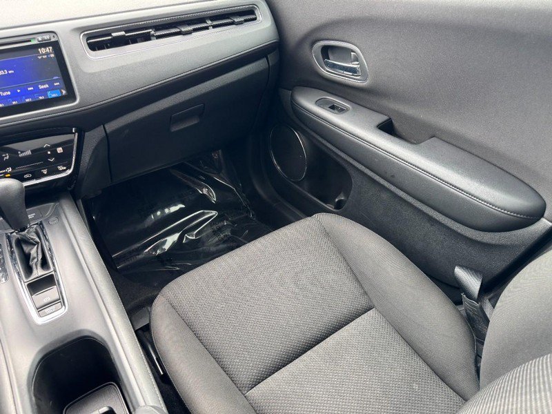 Used 2017 Honda HR-V EX image 16