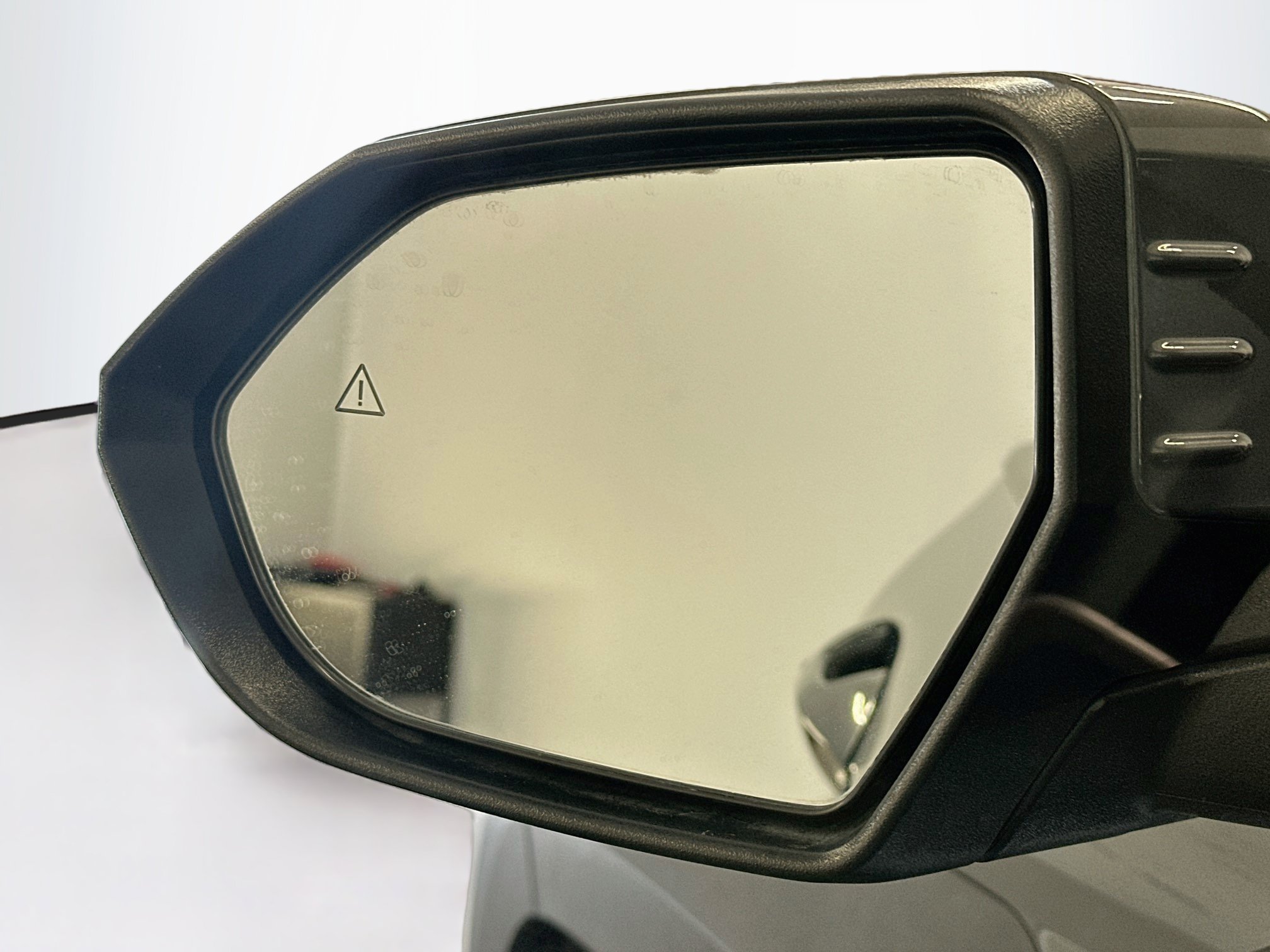 Used 2025 Hyundai Kona SEL AWD/4WD image 16