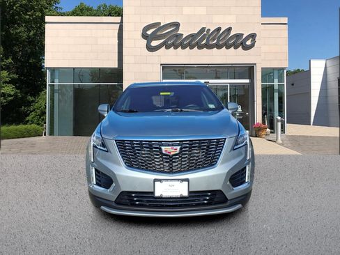 Used 2024 Cadillac XT5 Premium Luxury w/ Technology Package AWD/4WD image 8