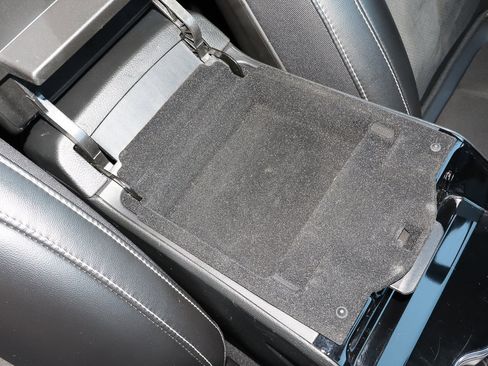 Used 2023 Jeep Grand Cherokee Altitude image 27