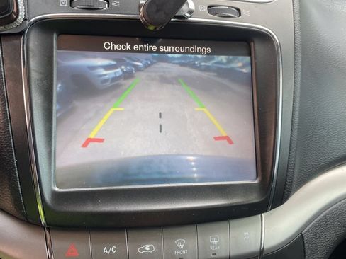 Used 2018 Dodge Journey Crossroad AWD/4WD image 8
