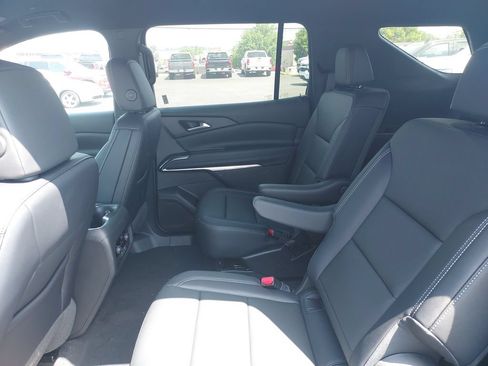 New 2026 Chevrolet Traverse LT w/ Driver Confidence Package FWD image 13