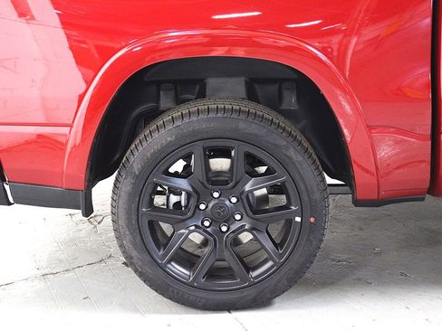 New 2026 RAM 1500 Laramie AWD/4WD image 44