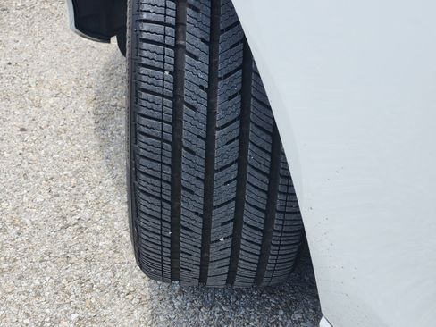 Used 2023 Mercedes-Benz C 300 4MATIC Sedan image 11