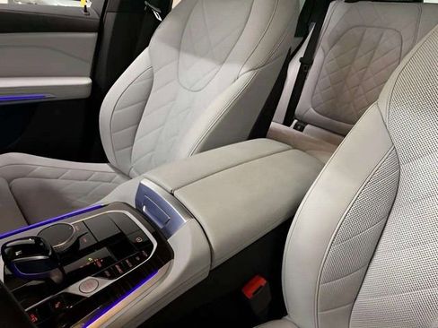 Used 2023 BMW X5 xDrive40i w/ Premium Package image 17