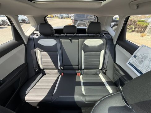 New 2026 Volkswagen Taos SEL AWD/4WD image 21