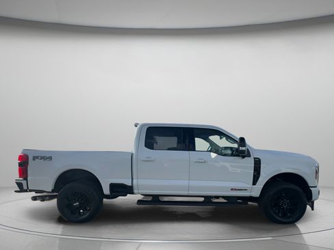 New 2026 Ford F350 Lariat w/ Black Appearance Package image 34