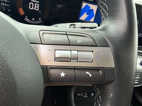Used 2025 Hyundai Kona SEL AWD/4WD image 18