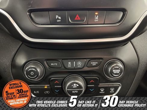 Used 2021 Jeep Cherokee Latitude Lux 80th Anniv w/ Quick Order Package 26U 80TH AWD/4WD image 38