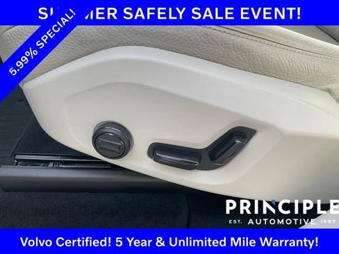Certified 2023 Volvo XC90 B5 Plus AWD/4WD image 19