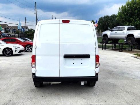 Used 2020 Nissan NV200 SV image 5