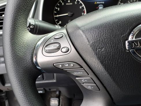 Used 2021 Nissan Murano S image 14