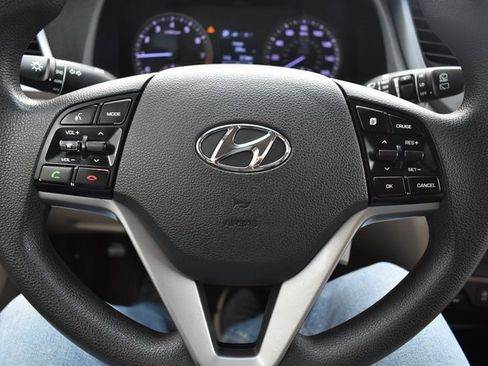 Used 2017 Hyundai Tucson SE image 18