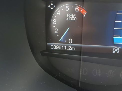 Used 2020 Ford Edge SEL w/ Convenience Package AWD/4WD image 17