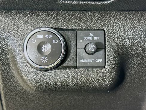 Used 2015 Chevrolet Traverse LT w/ Style and Technology Package FWD image 10