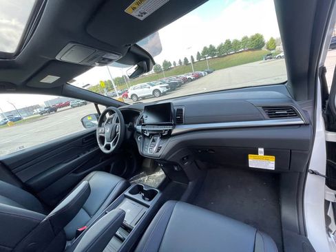New 2026 Honda Odyssey Sport-L image 10