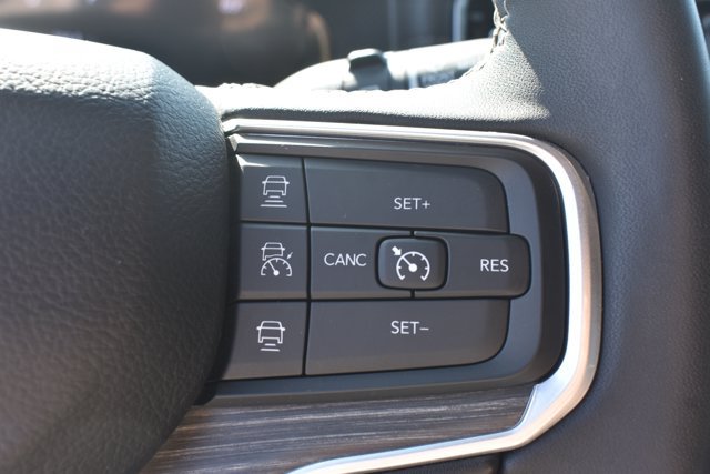 Used 2024 Jeep Wagoneer Series II w/ Flexible Seating Group AWD/4WD image 22