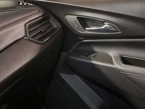 Used 2023 Chevrolet Equinox RS w/ RS Leather Package image 27