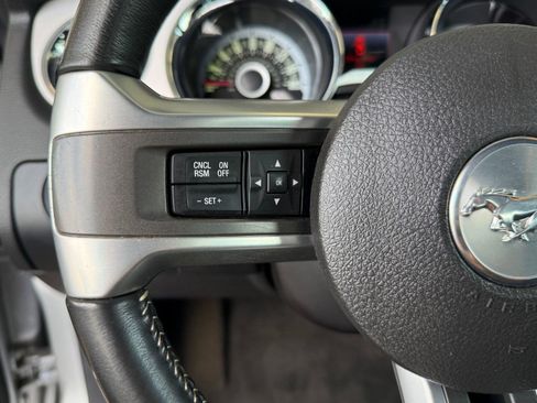Used 2013 Ford Mustang GT Premium w/ Brembo Brake Pkg RWD image 18