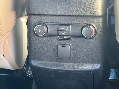 Used 2017 Ford Explorer XLT w/ Equipment Group 202A image 18