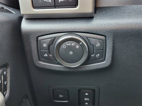 Used 2022 Ford F250 Lariat w/ Tremor Off-Road Package image 22