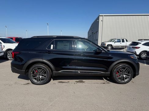 New 2026 Ford Explorer ST-Line w/ ST-Line Street Pack AWD/4WD image 31