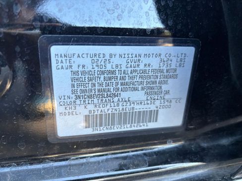 Used 2025 Nissan Versa SV FWD image 27