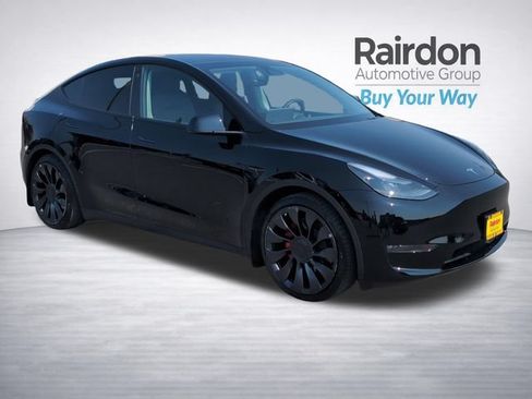 Used 2023 Tesla Model Y Long Range AWD/4WD image 1