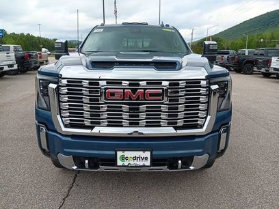 New 2026 GMC Sierra 2500 Denali w/ Denali Reserve Package