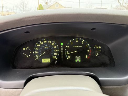 Used 2002 INFINITI QX4 4WD w/ (X03) Heated Seats Pkg image 16