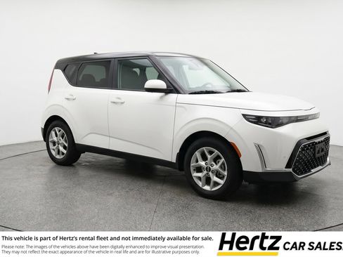 Used 2025 Kia Soul LX w/ LX Technology Package FWD image 1