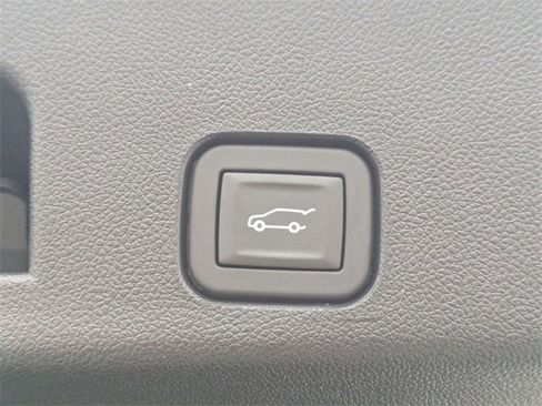 New 2026 Chevrolet Traverse High Country image 34