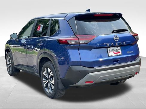 Certified 2023 Nissan Rogue SV AWD/4WD image 5