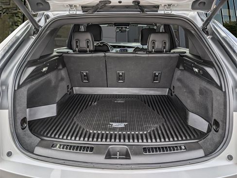 Certified 2021 Cadillac XT4 Sport w/ Cold Weather Package image 4