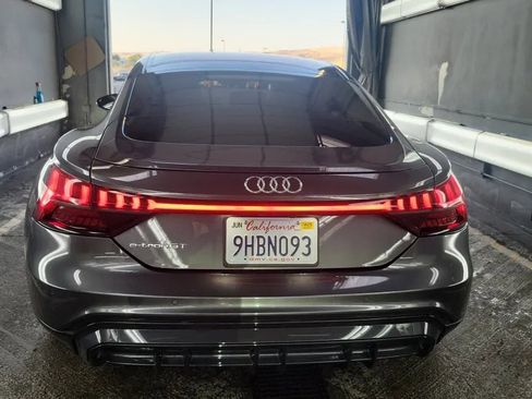Used 2023 Audi e-tron GT Prestige w/ Prestige Package image 5