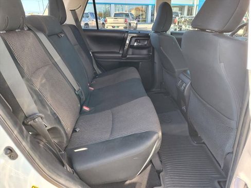 Used 2022 Toyota 4Runner TRD Off-Road image 10