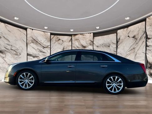 Used 2017 Cadillac XTS Luxury w/ Driver Awareness Package image 9