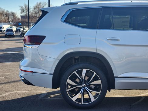 New 2026 Volkswagen Atlas SEL Premium R-Line AWD/4WD image 7