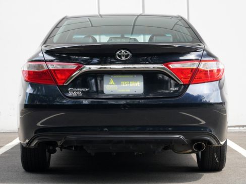 Used 2017 Toyota Camry SE FWD image 10