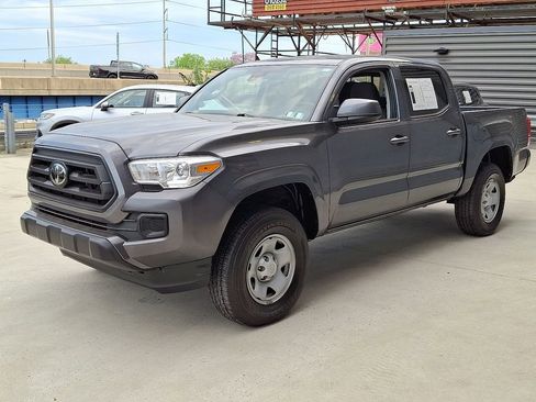 Used 2023 Toyota Tacoma SR AWD/4WD image 6