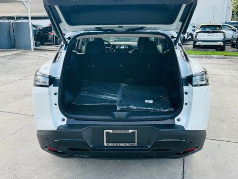 New 2026 Nissan Murano SV AWD/4WD image 29