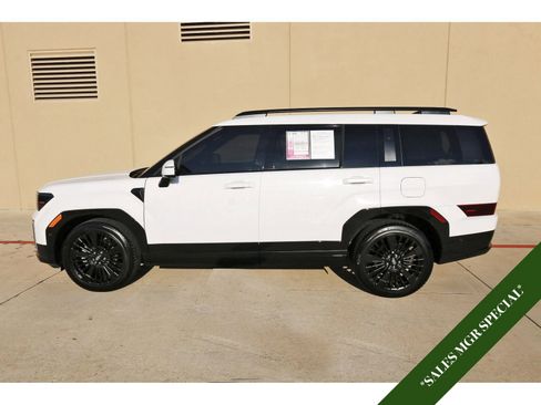 Used 2025 Hyundai Santa Fe Calligraphy image 5