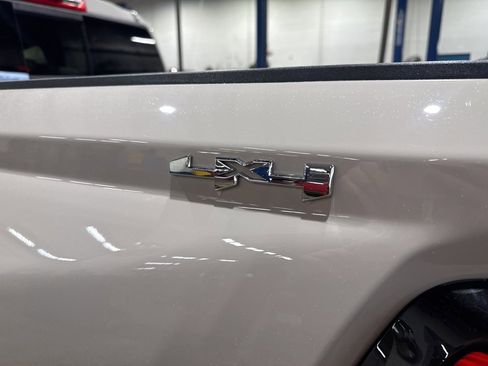 New 2026 GMC Canyon Elevation w/ Convenience Package image 12