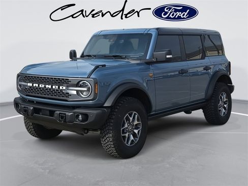 New 2025 Ford Bronco Badlands image 1